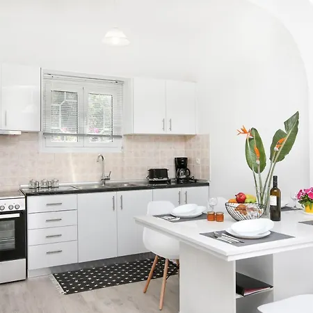 Alexia's Levanta Apartment