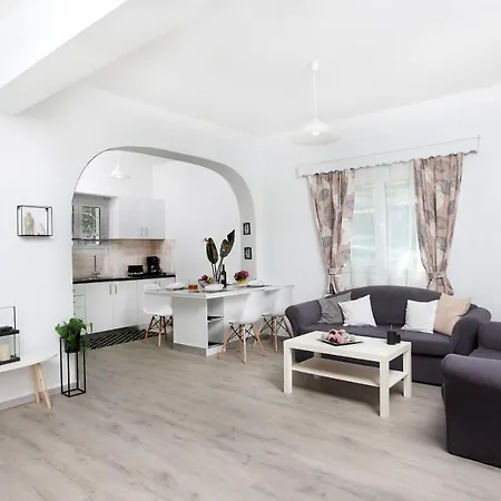 Alexia's Levanta Apartment Kato Korakiana