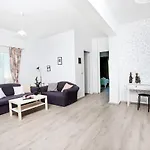 Alexia's Levanta شقة *